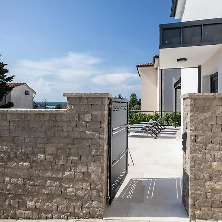 Bella Villa