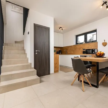 Bella Villa *