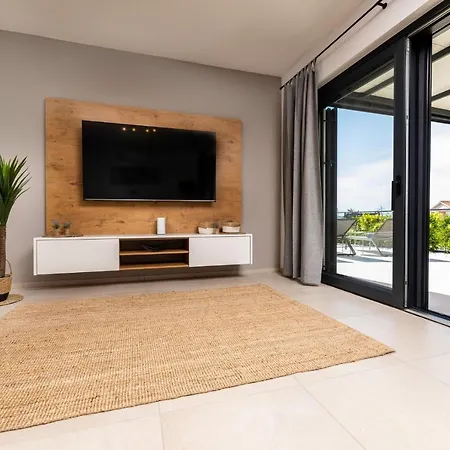 Bella Villa *